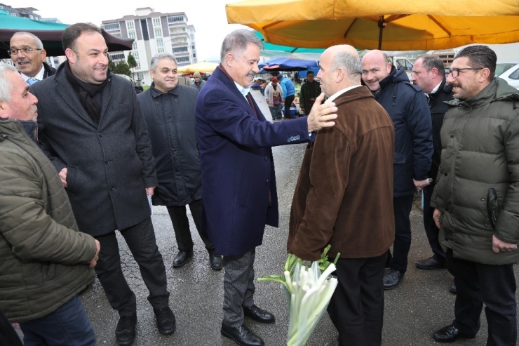 Başkan Deveci: "Esnafı Mutlu Olmayan Kent Topaldır"