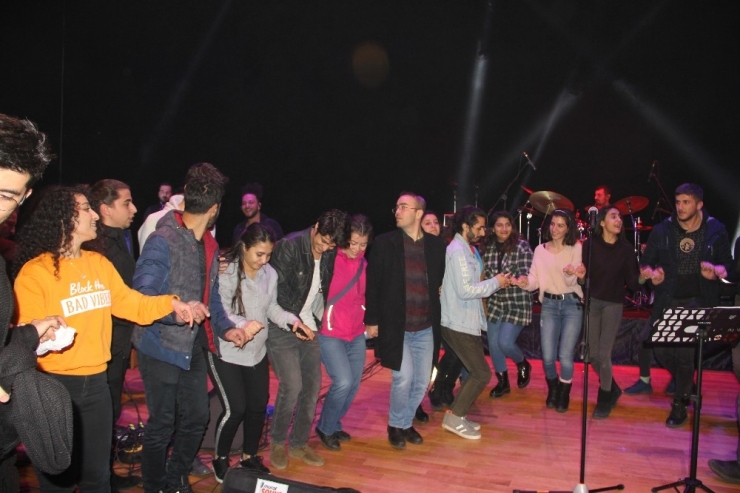 Diyarbakır’da Grup Barabar Fırtınası