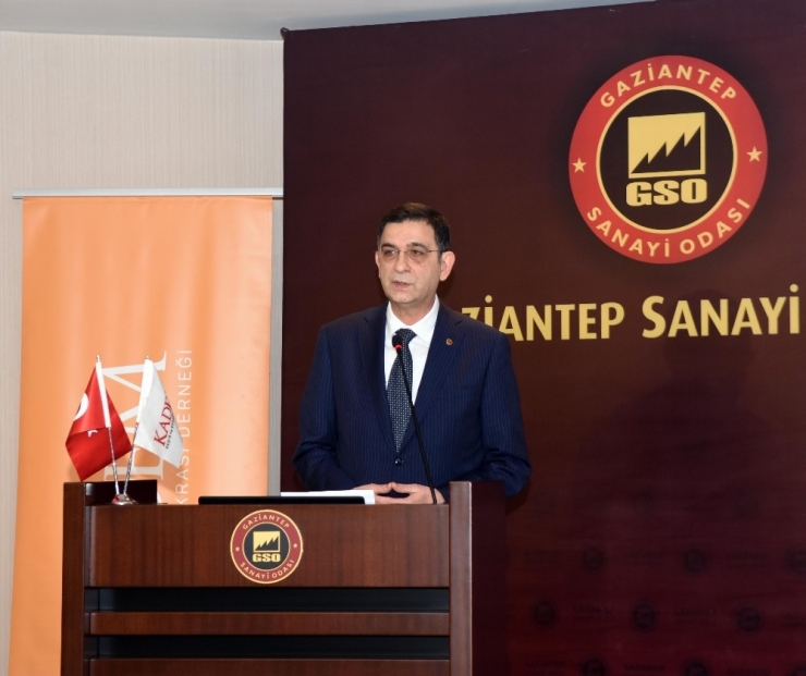 "Yerel Kalkınmada Kadının Rolü" Paneli