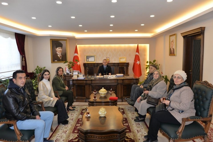 Gaziye Madalyasını Kaymakam Pişkin Verdi