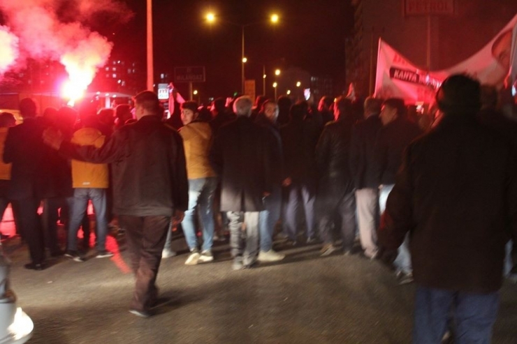 Başkan Turanlı’ya Sürpriz Karşılama