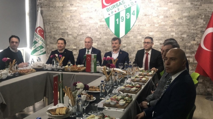 Eski Futbolculardan Bursaspor’a Büyük Destek