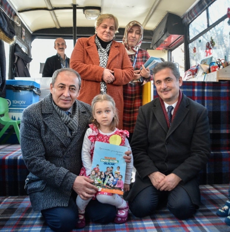 Mobil Okul Öğrencileri Karne Heyecanı Yaşadı