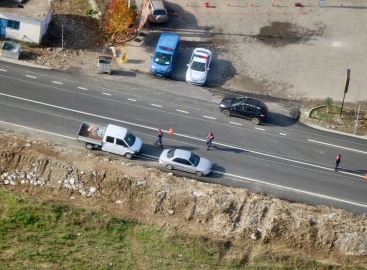 Jandarma’nın Helikopterli Trafik Denetimleri Sürüyor