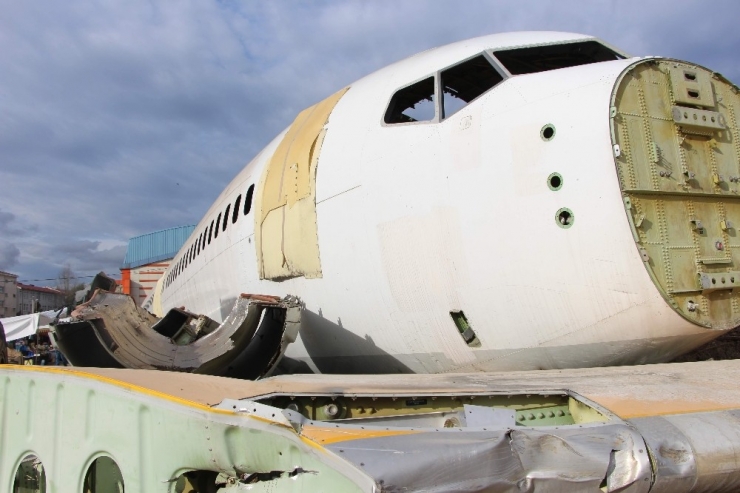 Pistten Çıkan Uçağın Trabzon Dışına Satışına Başkan Bıyık’tan Veto
