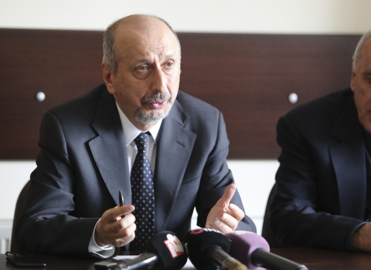 Emrehan Halıcı: “Acımız Büyük Fakat Onların Yan Yana Gömülecek Olmaları Acımızı Biraz Hafifletmiştir”