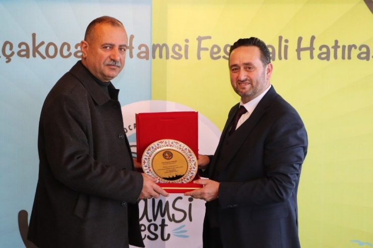 Başkan Yanmaz Hamsifest’e Katkıda Bulunan İş Adamlarına Plaket Verdi