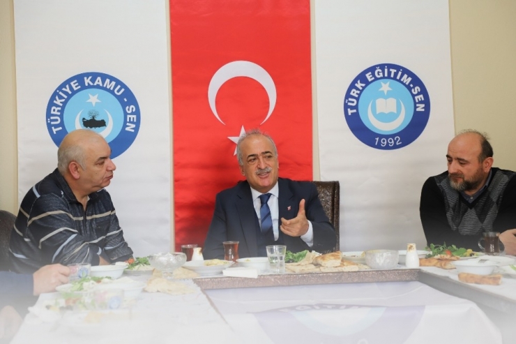 Kurum Ve Kuruluş Temsilcileriyle İstişareler Sürüyor