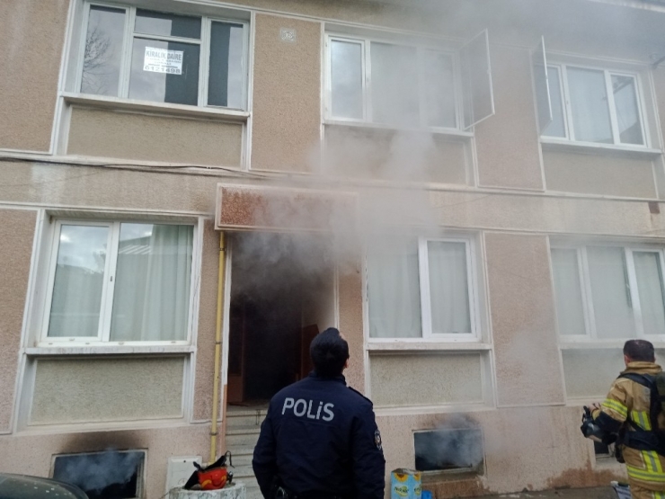 Bursa’da Bodrum Katta Yangın