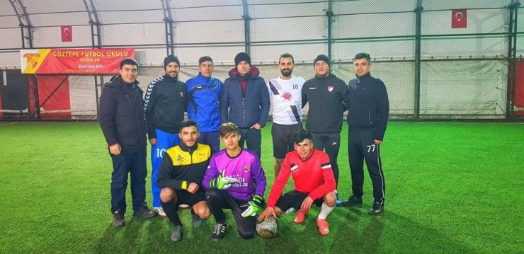 Genç Şavak Der Futbol Turnuvası Vali Recep Yazıcıoğlu Sezonu Başlıyor