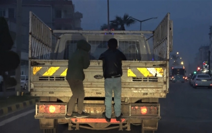 Çocukların Tehlikeli Yolculuğu