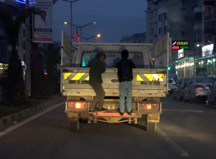 Çocukların Tehlikeli Yolculuğu