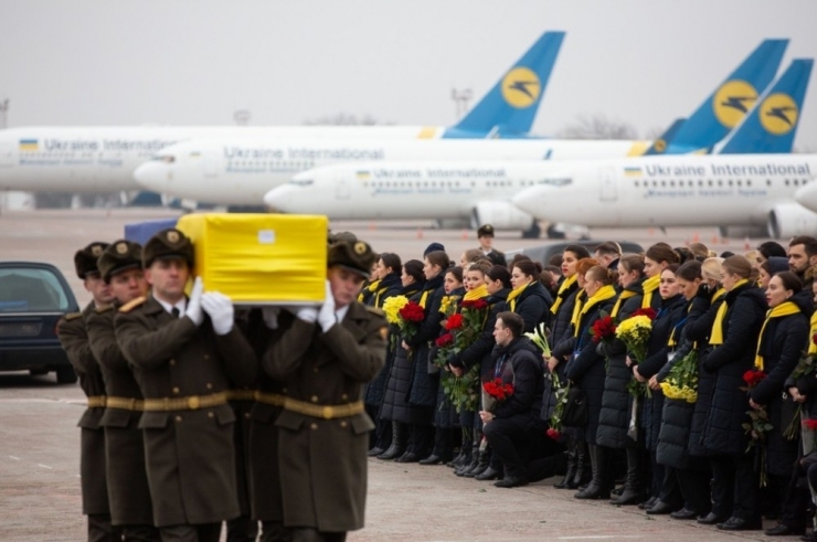 İran Cenazeleri Ukrayna’ya Teslim Etti