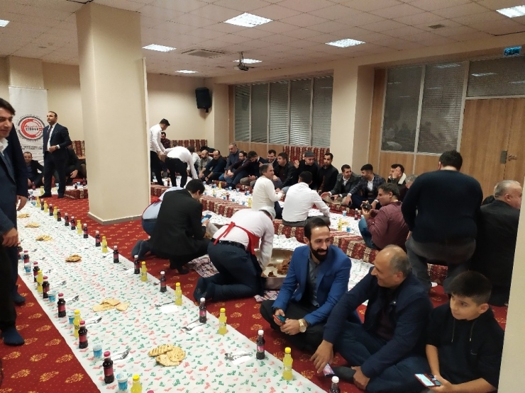 Gazeteciler Sıra Gecesinde Doyasıya Eğlendi