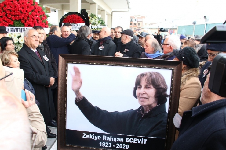 Rahşan Ecevit Son Yolculuğuna Uğurlandı
