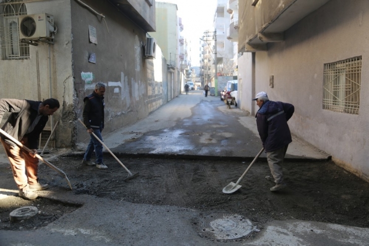 Cizre’de Yol Yapım, Onarım Ve Parke Taşı Döşeme Çalışması