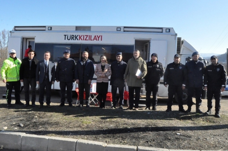 Kaymakam Karataş’tan Kan Bağışı Kampanyasına Destek