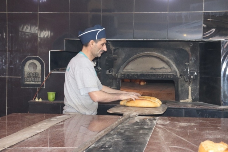 200 Ekmek Her Gün Askıda