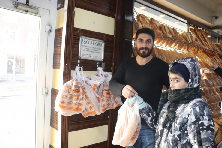 200 Ekmek Her Gün Askıda