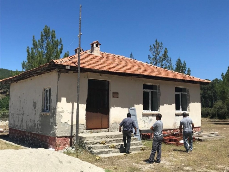 Büyükşehir, Eski Köy Okullarını Geri Kazandırıyor