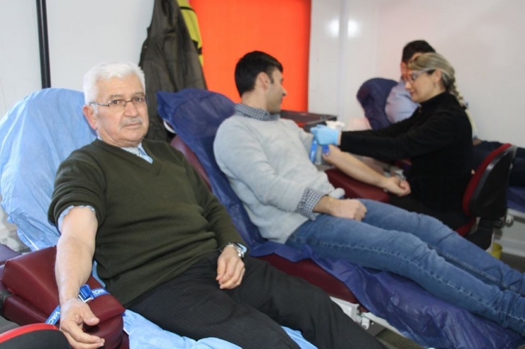 Koçarlı Mehmet Öğretmen İçin ’Ben De Varım’ Dedi