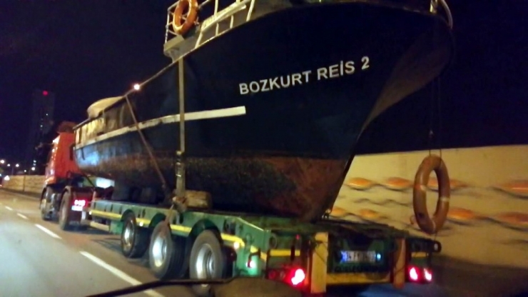 Samsun’da Gemiyi Karadan Yürüttüler