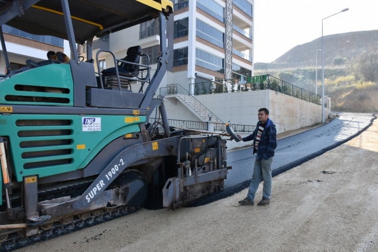 Gemlik’te Yollara Belediye Eli Değiyor