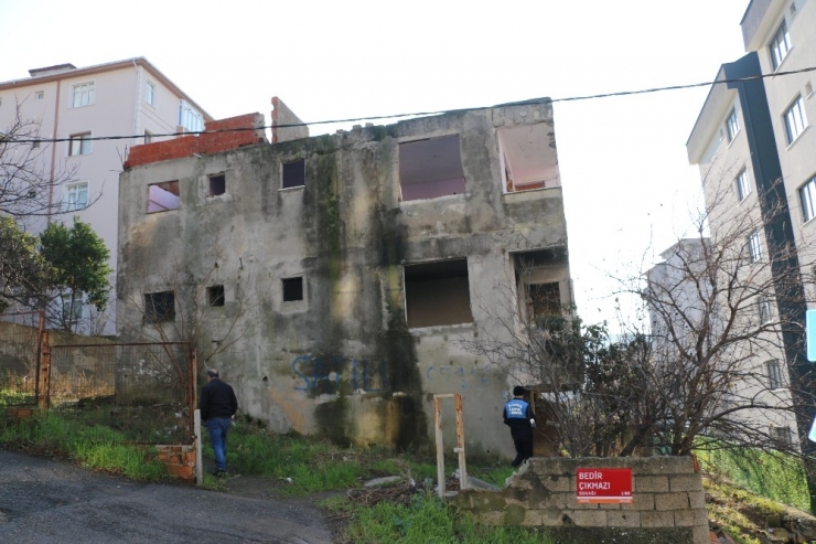Kartal Belediyesi, 101 Riskli Ve Metruk Binanın Yıkımını Gerçekleştirdi