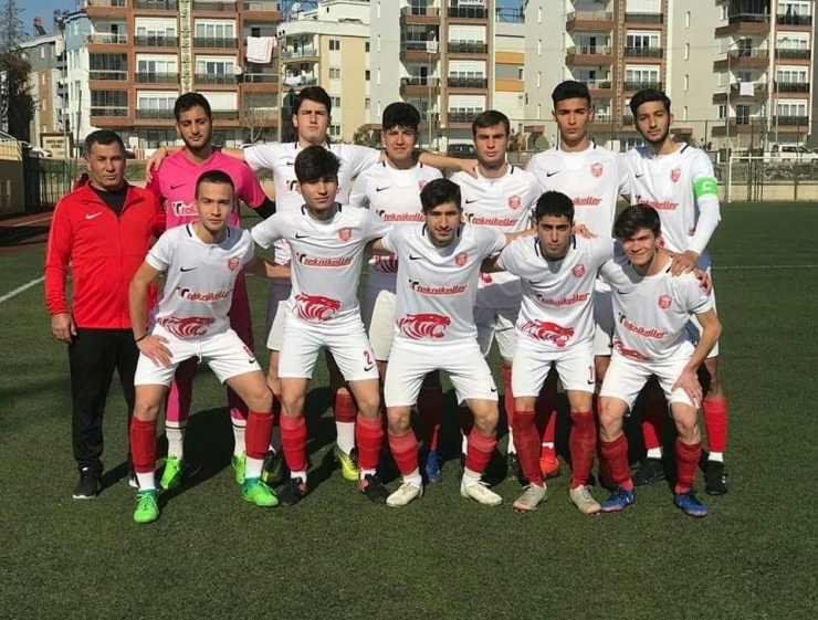 Kepez’de Galibiyet Sevinci