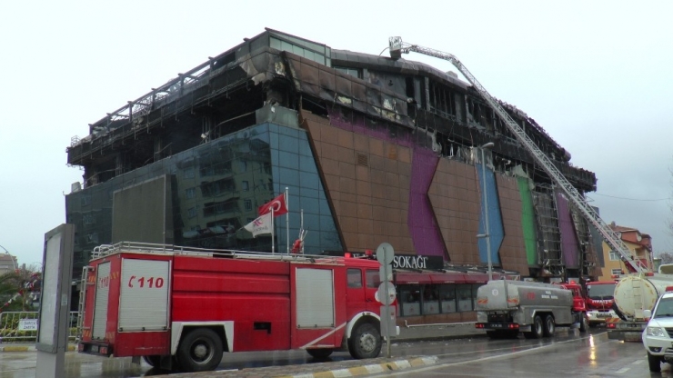 Kocaeli’deki Avm Yangını Bu Sözlerle Anlattı: