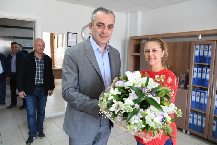 Başkan Esen Okulda İncelemelerde Bulundu