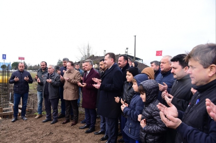 Küçük Sanayide Spor Tesisi Temel Atma Töreni Yapıldı