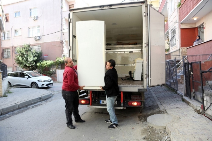 Küçükçekmece’de İkinci El, Yardım Eline Dönüşüyor