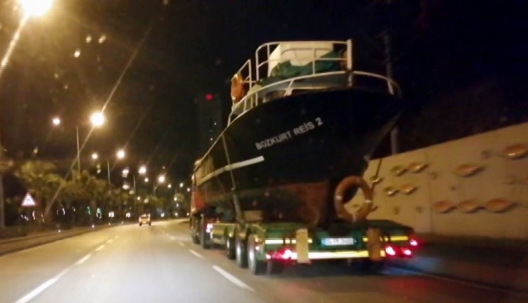 Samsun’da Gemiyi Karadan Yürüttüler