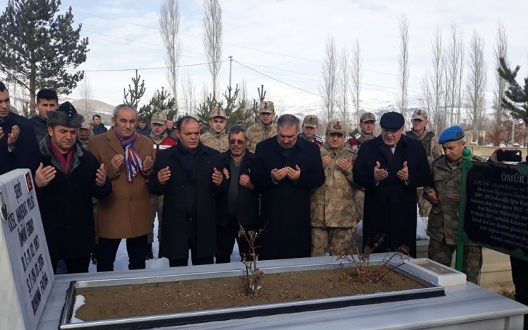 Şehit Ömür Erbay, Mezarı Başında Dualarla Anıldı
