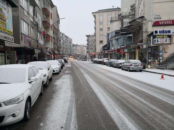 Sungurlu Güne Karla Uyandı