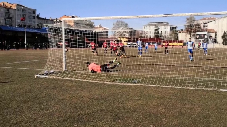 3 Kez Tekrarlanan Penaltıya Vize Çıkmadı