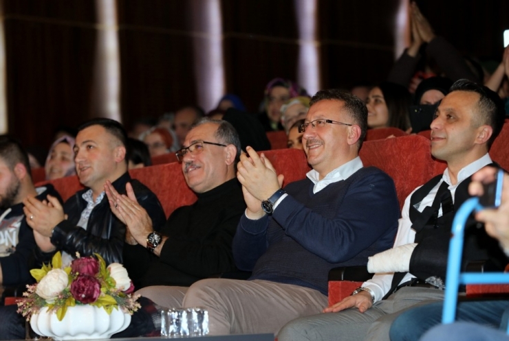 Sanatçı Orhan Ölmez Sakarya’da Sevenleri İle Buluştu