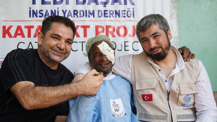 Etiyopya’da Kararmış Gözlere Işık Oldular