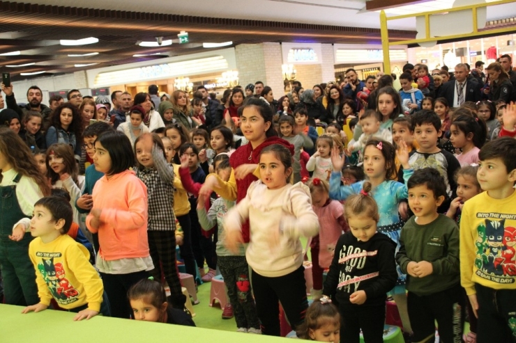 Kukuli Etkinliği Sömestr’da 67 Burda Avm’de