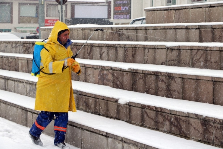 Yozgat’ta Kar Yağışı Etkili Oldu