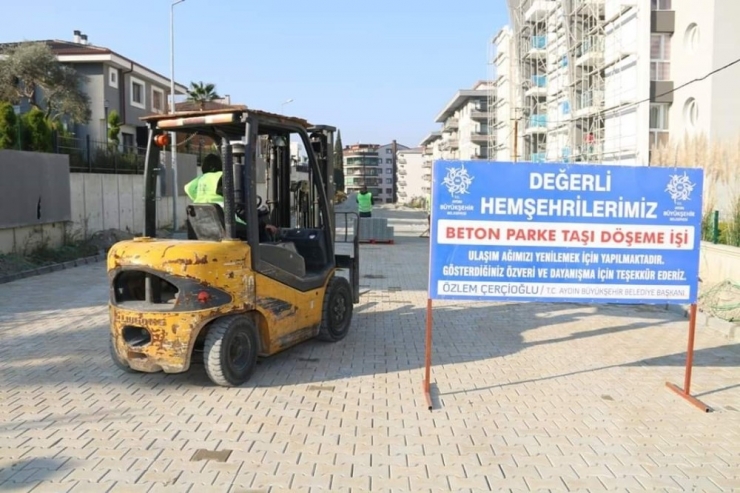 Büyükşehir Söke Hilmi Meydan Caddesi’ni Yeniliyor