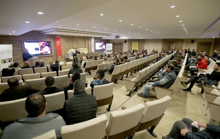 Büyükşehir’den, Ev Ve Süs Hayvanları Satıcılarına Sınavlı Eğitim