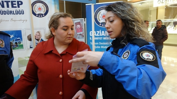 Polis Şiddete Karşı Kadınları Bilgilendirdi