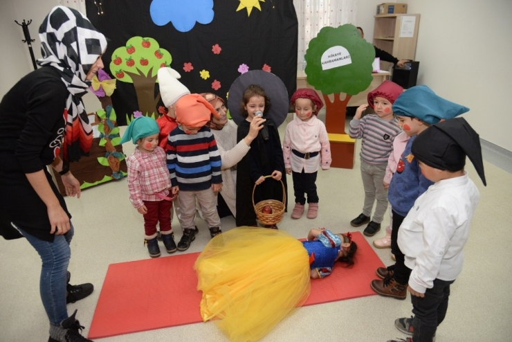 Çocuklar Masal Kahramanı Oldu