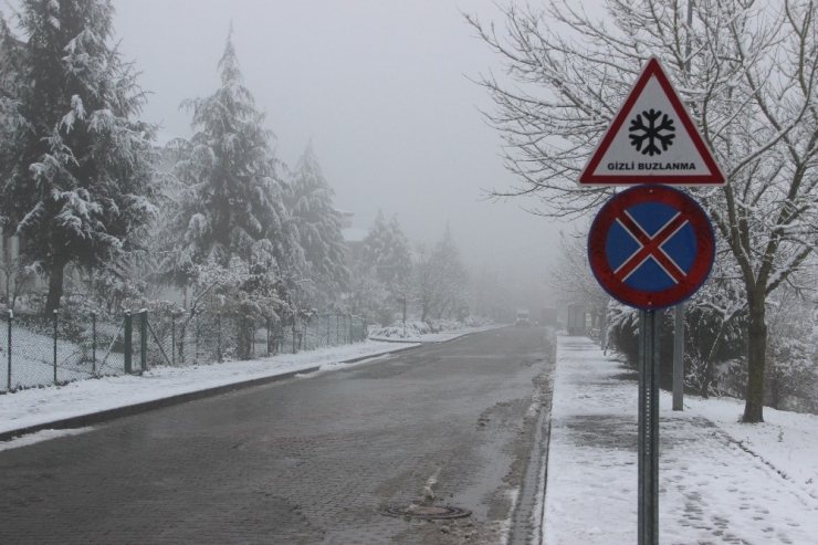 Çocukların Uzun Süredir Beklediği Kar Yağdı