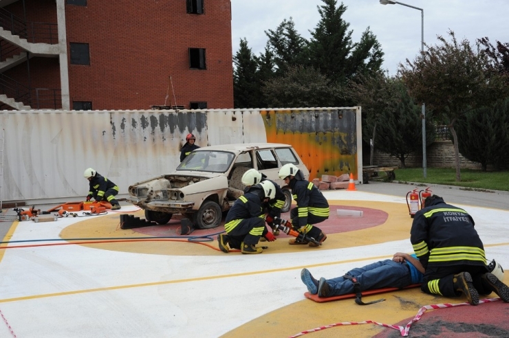 Büyükşehir İtfaiyesi 2019’da Yaklaşık 12 Bin Olaya Müdahale Etti