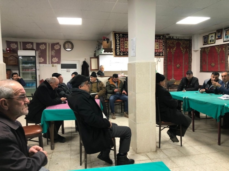 Hüyük’teki Halk Toplantısında Mahalle Sakinlerine Tapu Müjdesi