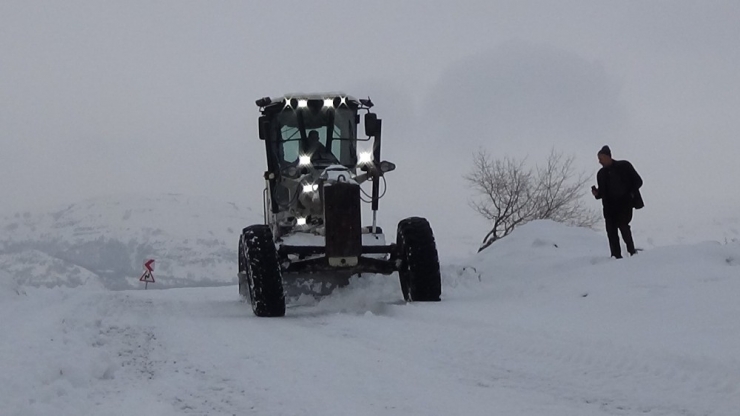 Muş’ta 95 Köy Yolu Ulaşıma Açıldı