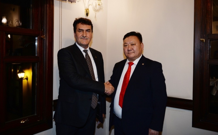 Osmangazi’ye Moğolistan’dan Kardeş Şehir
